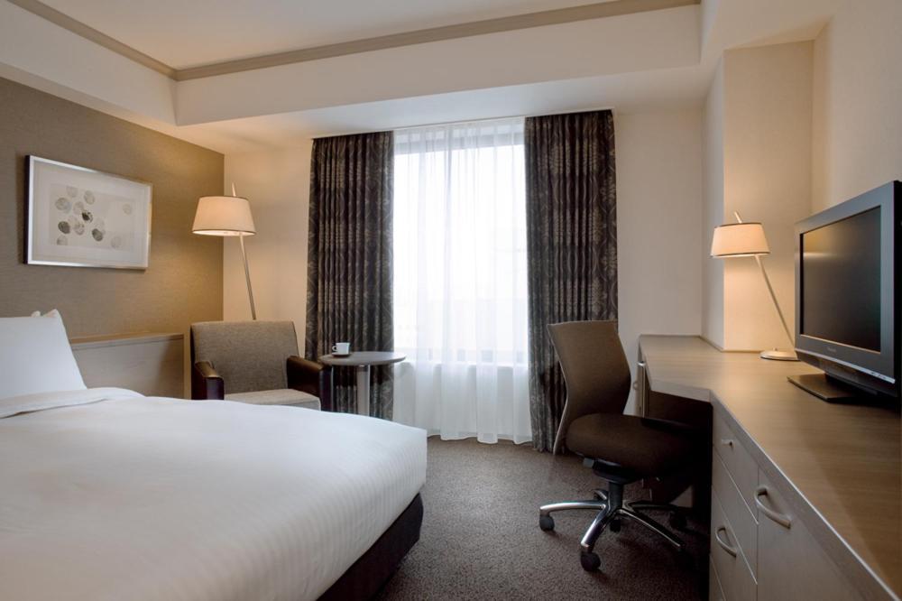Hotel Nikko Fukuoka Fukuoka  Bagian luar foto A room at the hotel